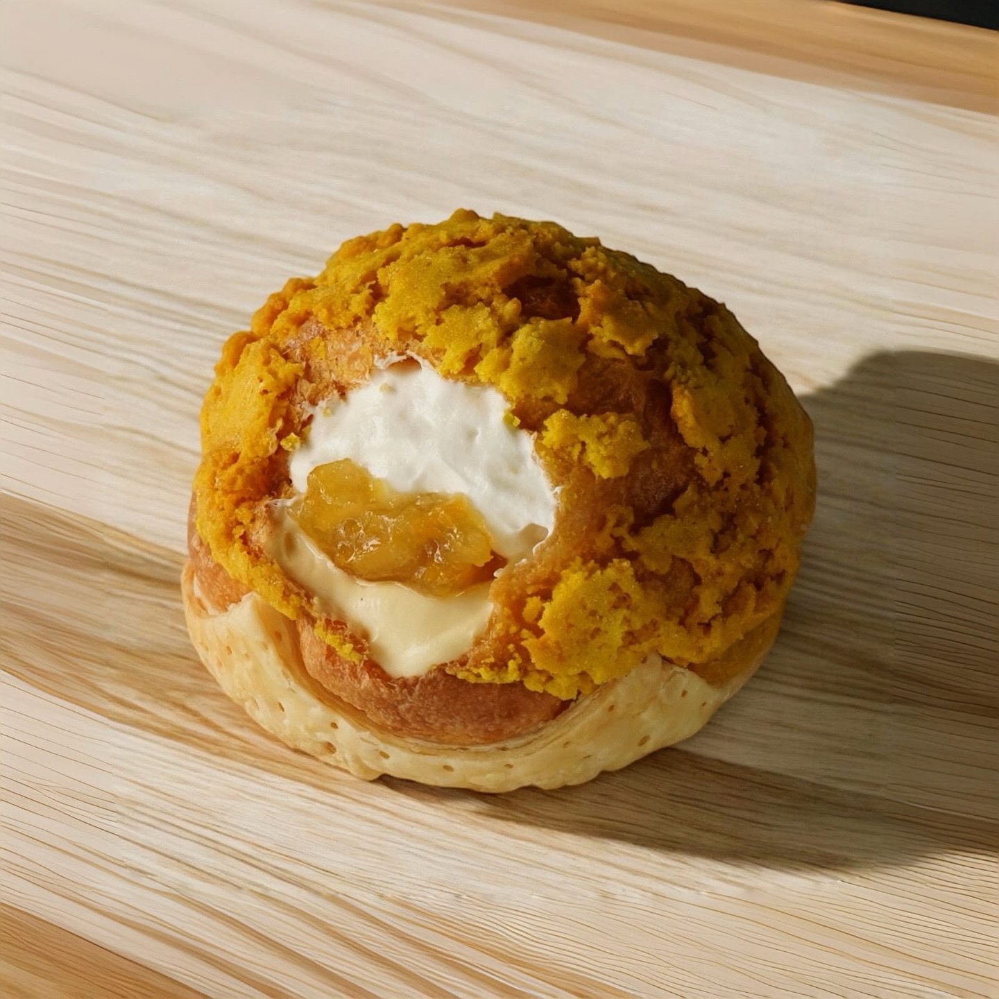 【柚子 はちみつ】

はちみつの香りを引き出したオリジナルクリーム
プレミアムカスタードと国産柚子を使用したソース
濃厚ながら最後までさっぱり頂ける一品

⏱11:00〜18:00(売り切れ次第終了)
〒326−0824
0284−64−7367
栃木県足利市八幡町1丁目2−11
アガタビル2F